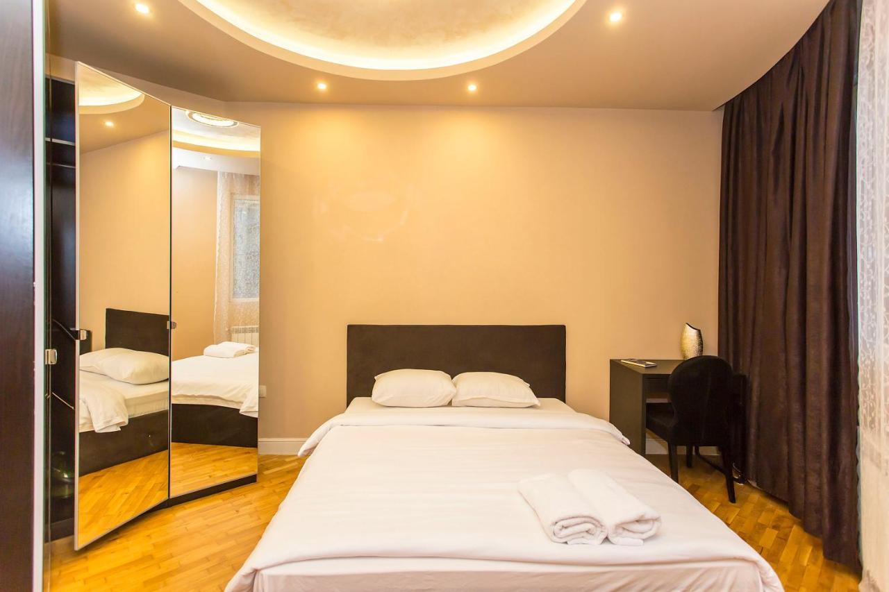 Elegant 2Bdr Apartment With A Balcony Софія Екстер'єр фото