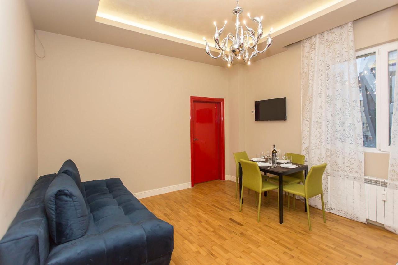 Elegant 2Bdr Apartment With A Balcony Софія Екстер'єр фото
